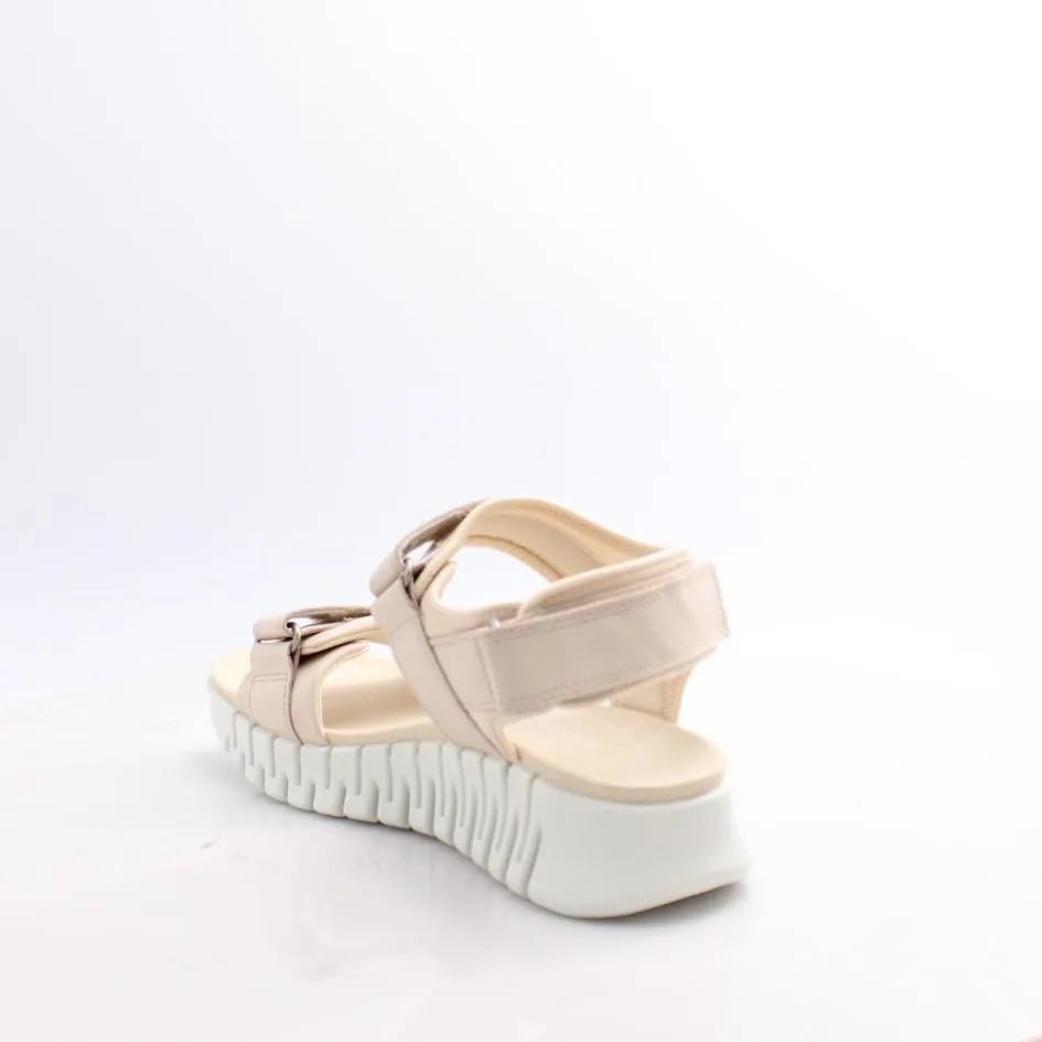 213103 GRUUV SANDAL  ECCO 25