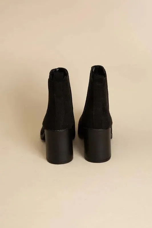Arbor Boots: Vintage Charm with Modern Appeal