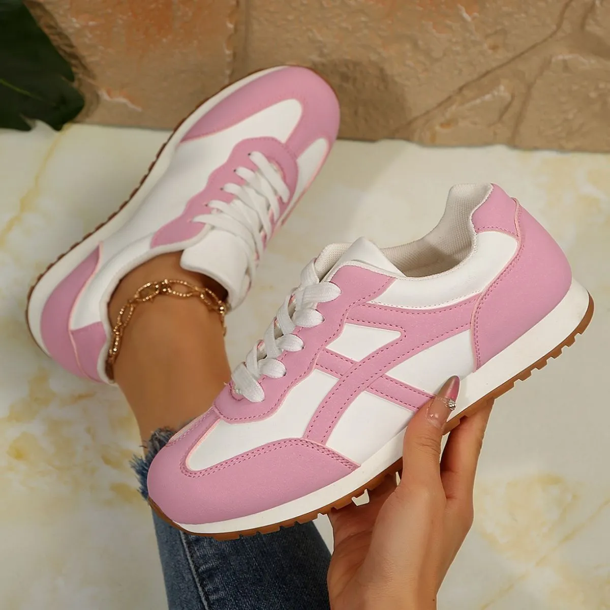 Contrast Lace Up Round Toe Sneakers