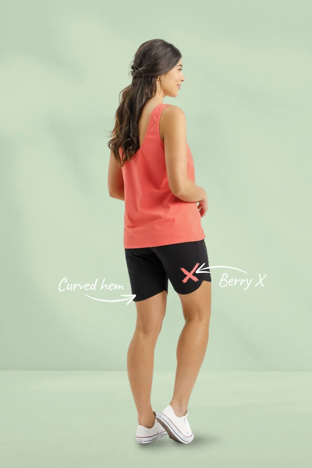 Homelee Apartment Shorts Black with Berry X