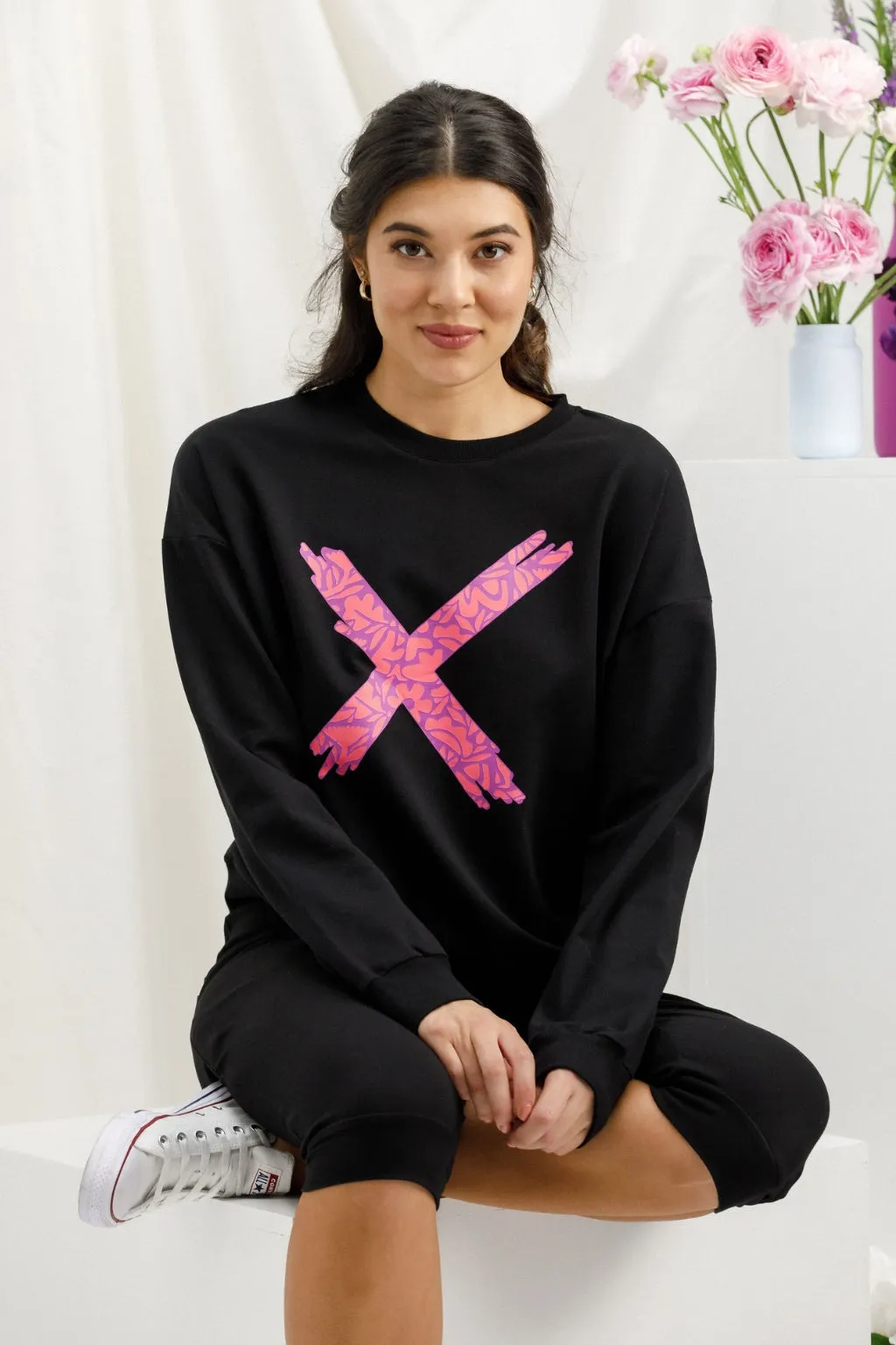 Homelee Kayla Crew Black with Sunset Floral X