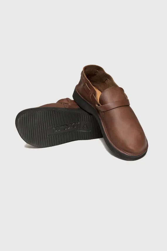 Men's Middle English Shoe