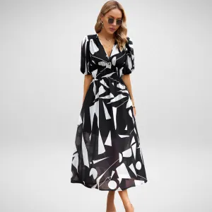 Meredith | Charming dress with V-neckline