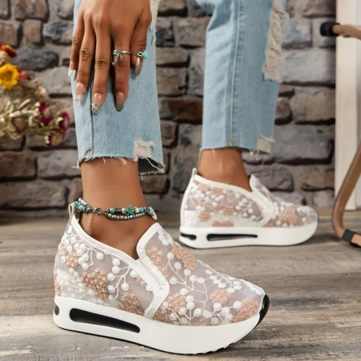 Round Toe Platform Sneakers