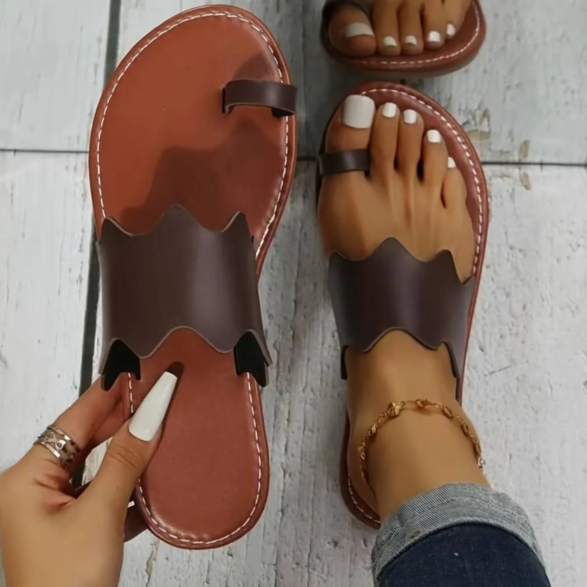 Toe Loop Flats Sandals