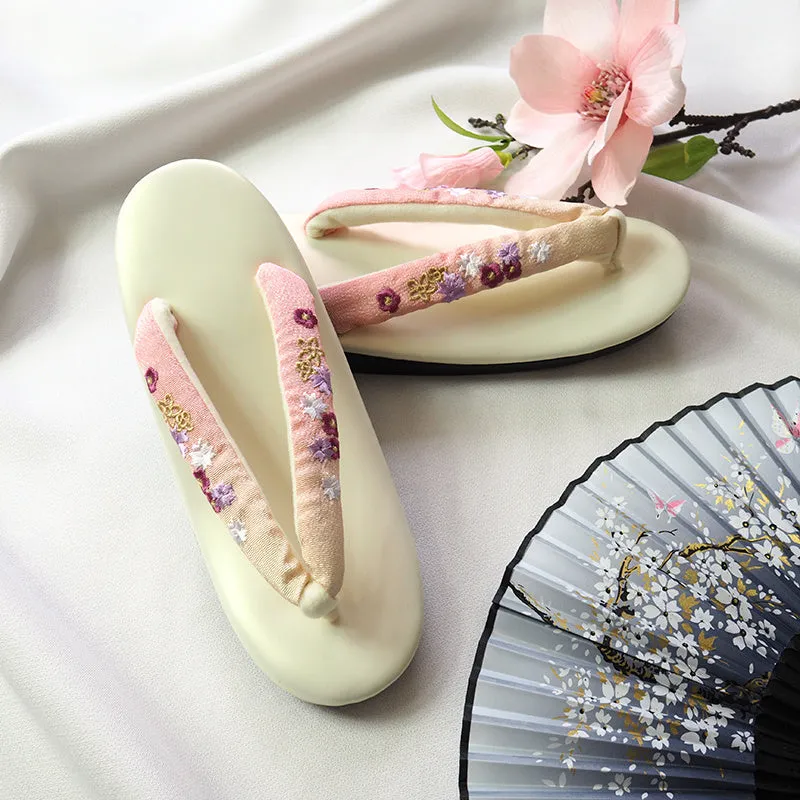 Traditional Japanese Zori Sandals with Floral Embroidered Straps