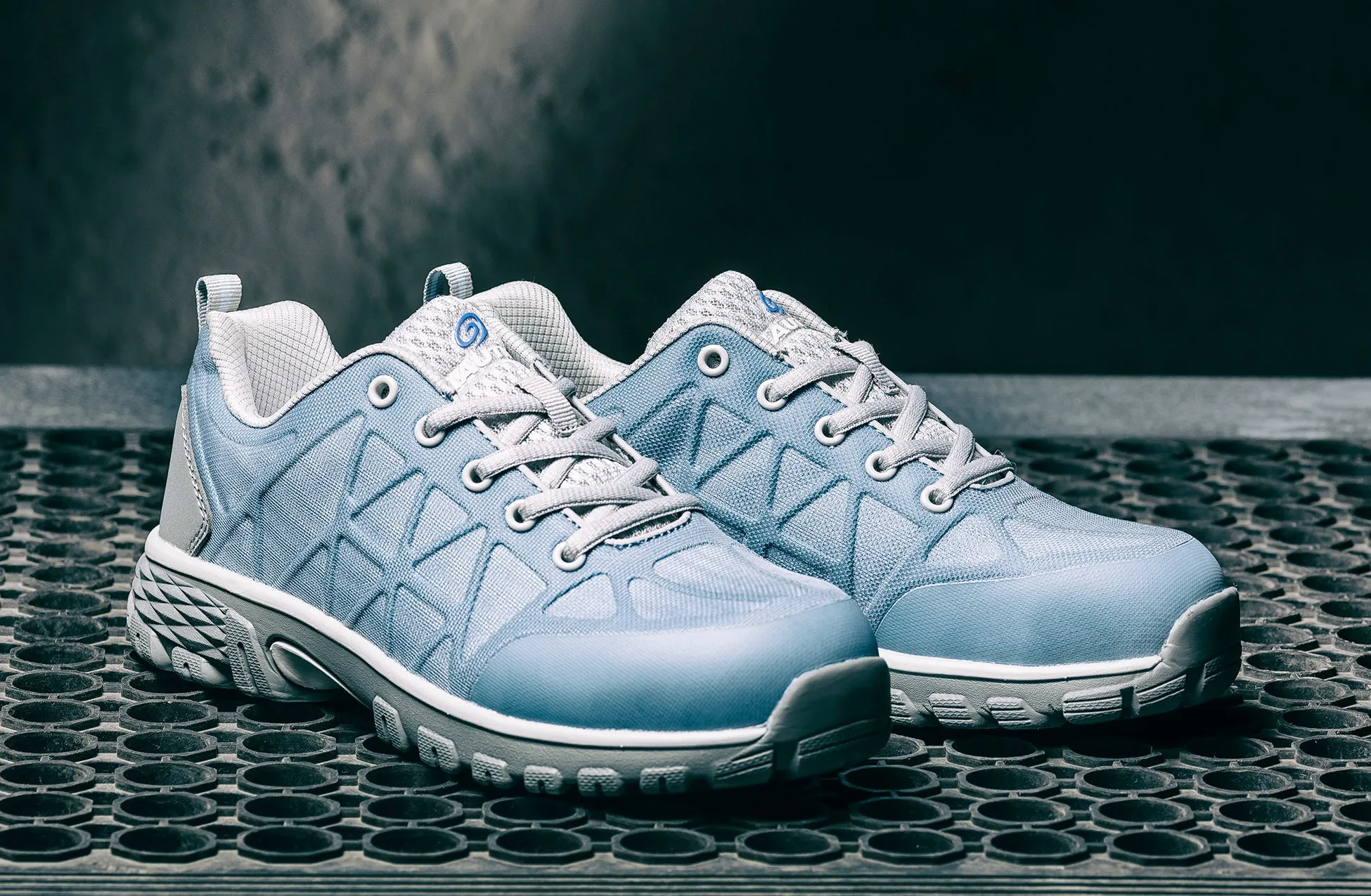 Women's Spark Blue Alloy Toe SD10 Athletic Work Shoe